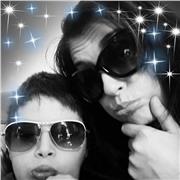 Docente di matematica e scienze impartisce lezioni in presenza e online di materie scientifiche